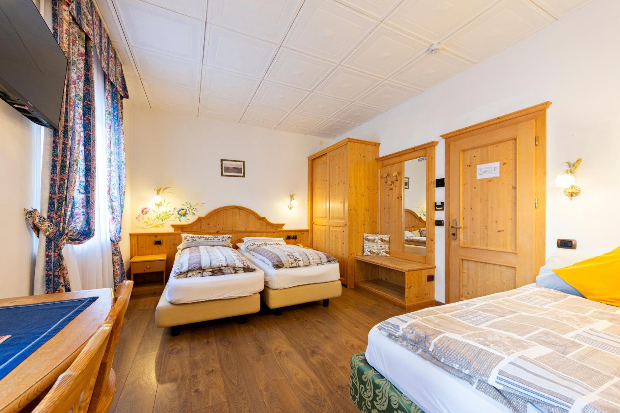 Hotel Monza Moena Esterno foto
